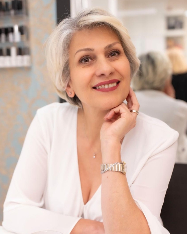 Simin – Skin & Beauty Expert